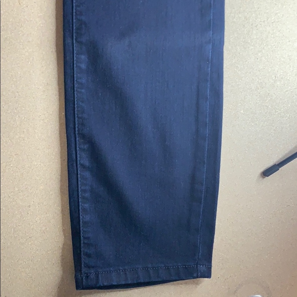 Jeans - Picture 2 of 5